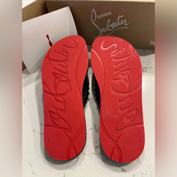 Men’s Christian Louboutin Loubi Tonal Spiked Red Sole Flip Flops Size 42 - Picture 2 of 4